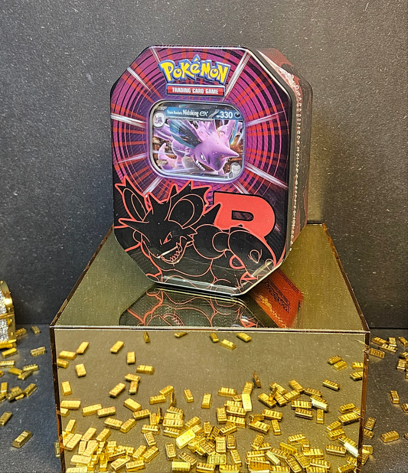 Pokémon TCG – Team Rocket’s Nidoking EX Tin